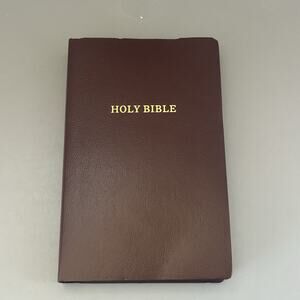 Holy Bible KJV Thomas Nelson Red Letter Edition Red Faux Leather Soft Cover 2016
